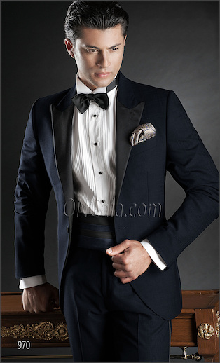 Discover the Black Tie collection