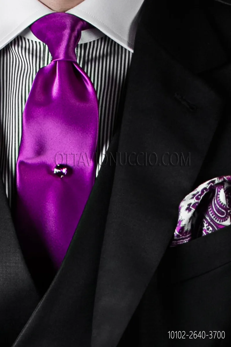Cravatta in raso violetto
