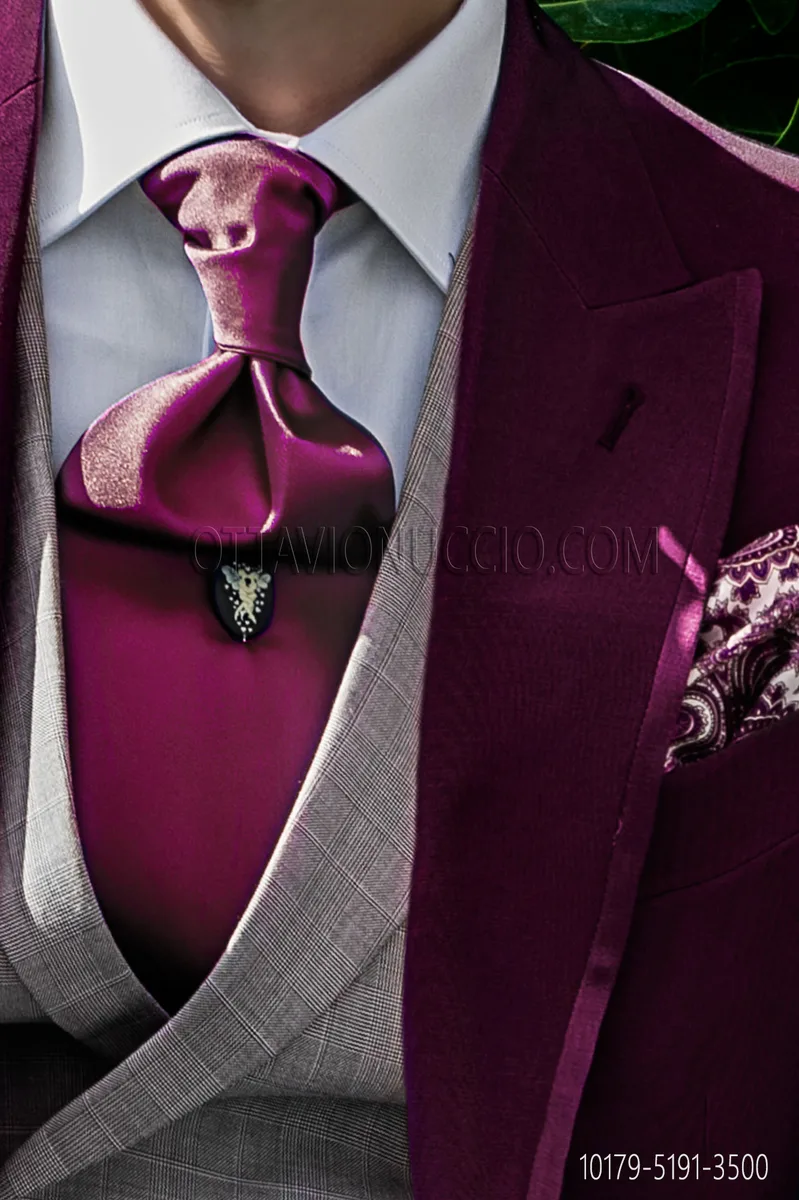 Self-tie cravat in wool