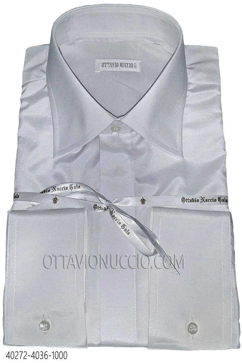 Camicia in cotone bianca con bottone in madreperla