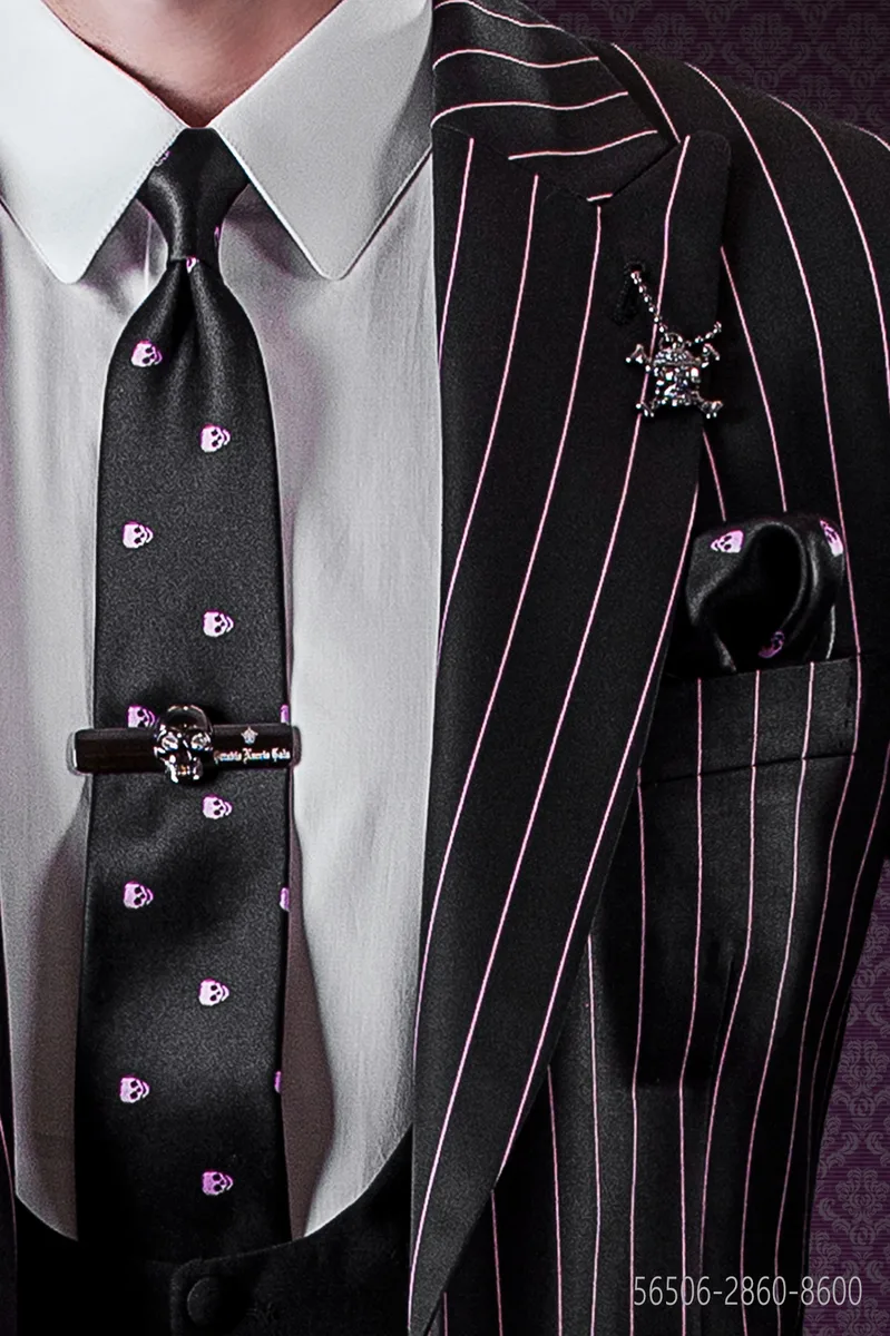 Slim tie and Handkerchief in black silk with fuchsia skull print