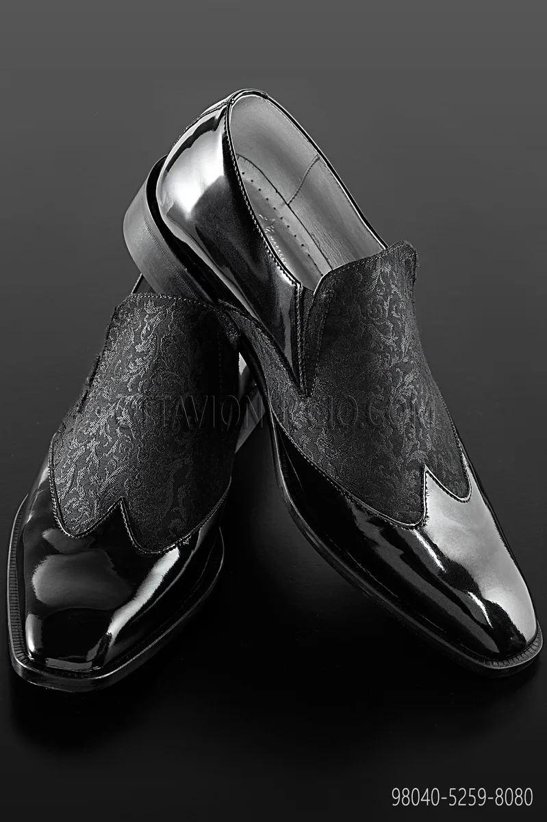 Chaussures bicolores en vernis noir avec empiècement en brocart noir