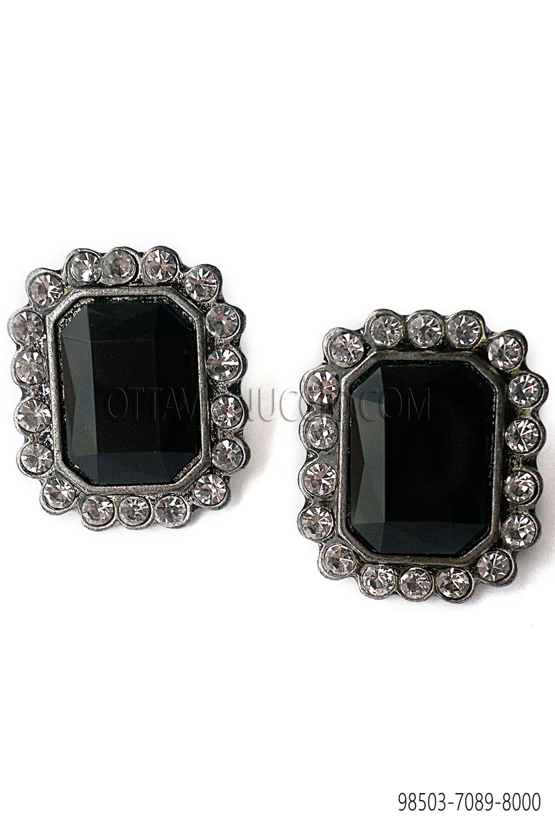 Rectangular gunmetal grey cufflinks with black stone