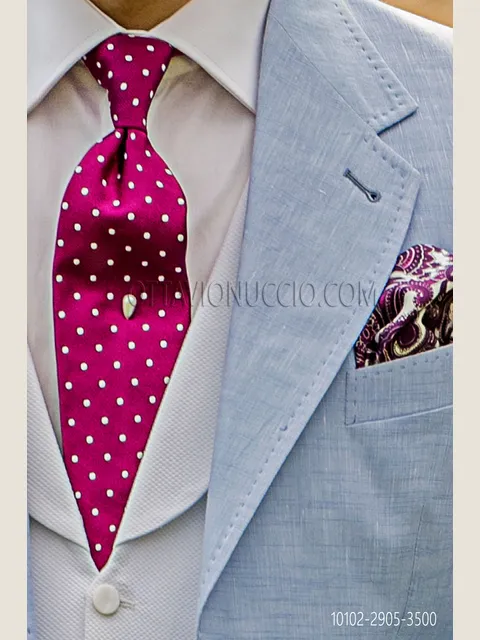Tie in fuchsia pure silk with white polka dots