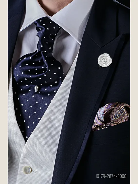 Cravat in blue silk with white polka dots
