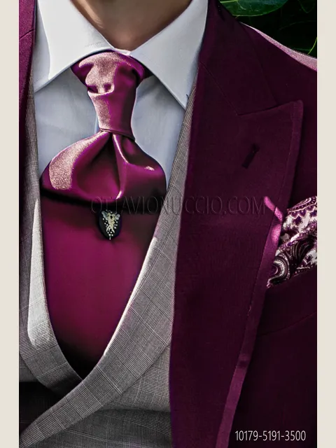 Self-tie cravat in wool