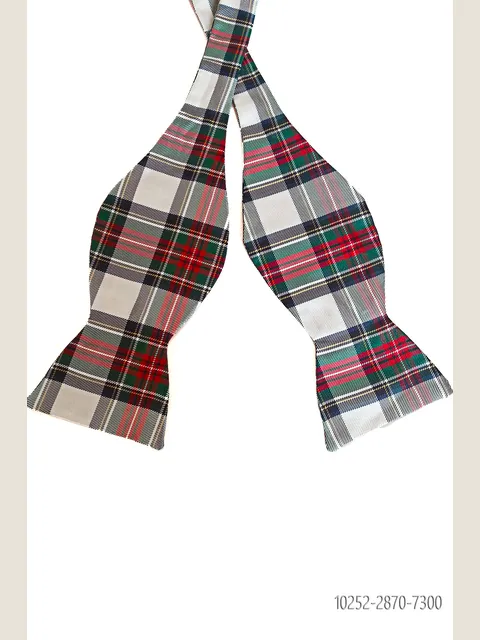 Self-tie bow tie in silk