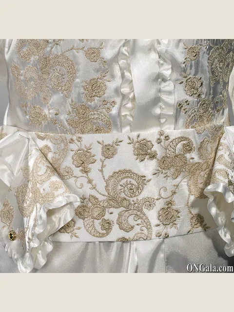 Cummerbund in ivory satin with gold embroidery