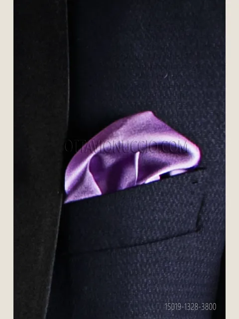 Handkerchief in pink satin