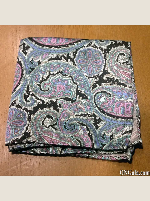 Handkerchief in silk with light blue paisley pattern