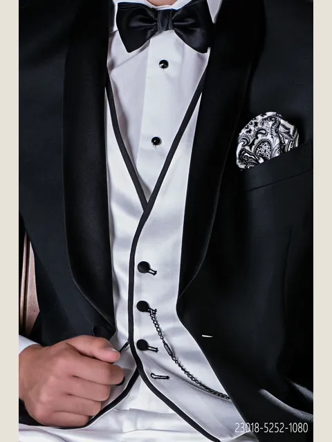 White 4-button waistcoat with black piping