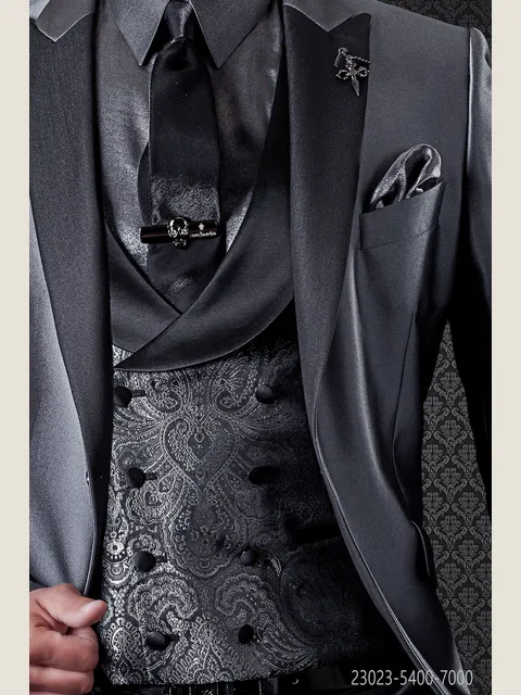 Double-breasted waistcoat in grey damask, 8 buttons
