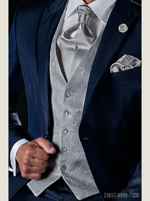 Waistcoat in pearl grey damask fabric