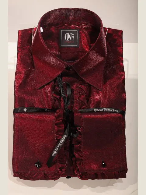 Red lurex shirt with ruffles