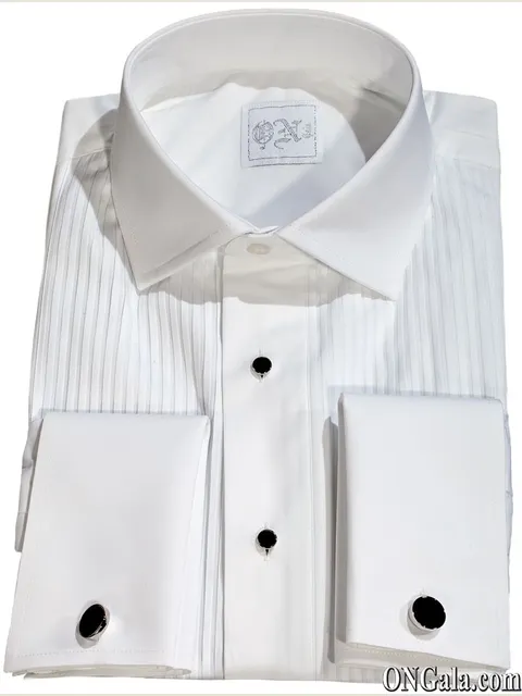 White shirt in cotton with plissé