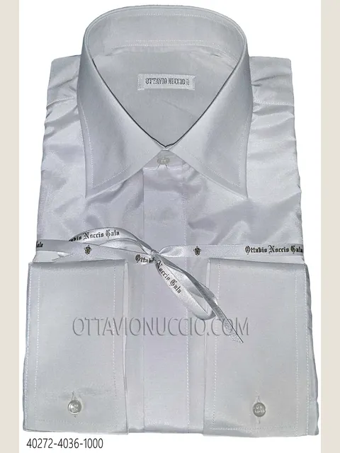 Shirt in white cotton with mother-of-pearl button