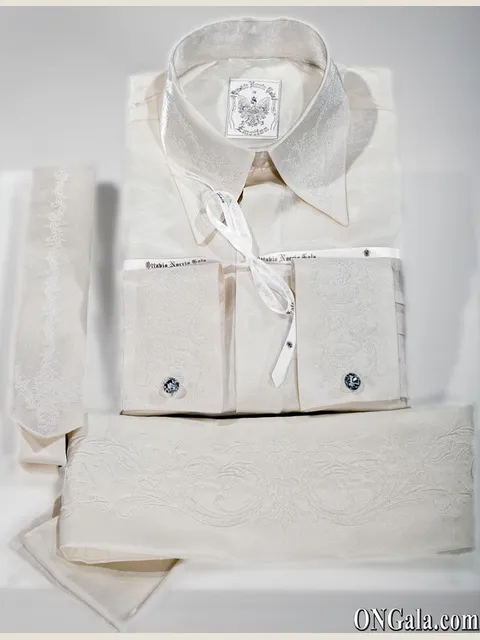 Shirt, Tie and Cummerbund in natural white lurex fabric with embroidery