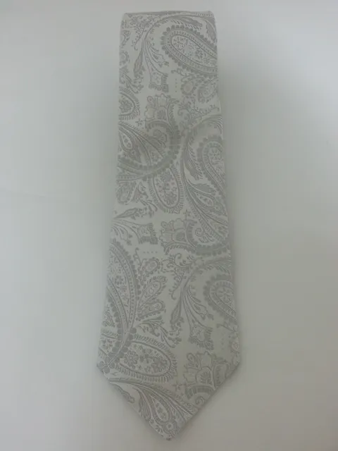 Tie and Handkerchief in pearl grey Jacquard silk