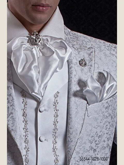 Knotted white ascot tie in satin