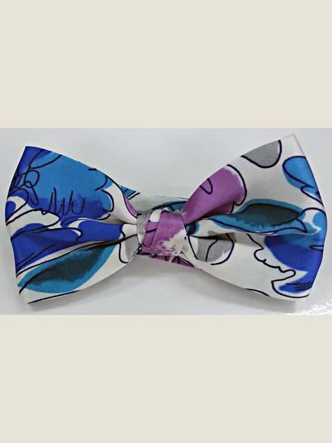 Bow tie and Handkerchief in silk with floral pattern