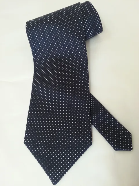 Self-tie cravat and handkerchief in blue silk with small polka dots