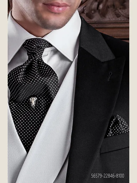 Self-tie cravat and handkerchief in black silk with small polka dots