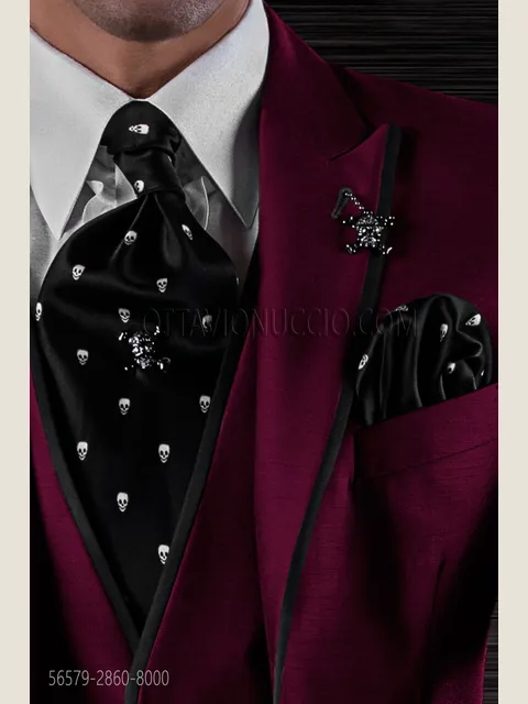 Cravat and handkerchief in black silk with skulls