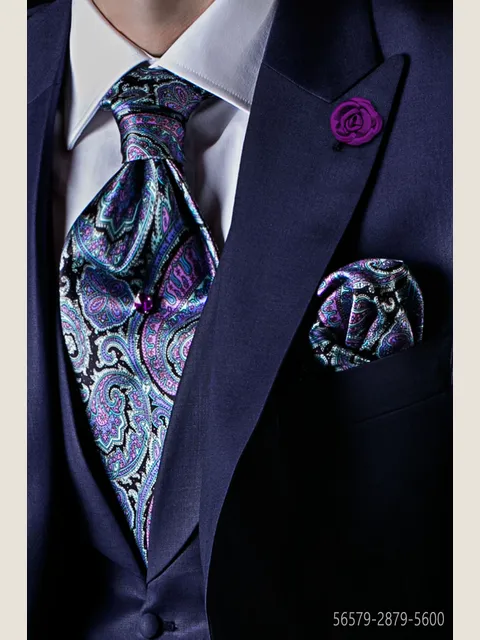 Paisley print silk cravat and handkerchief