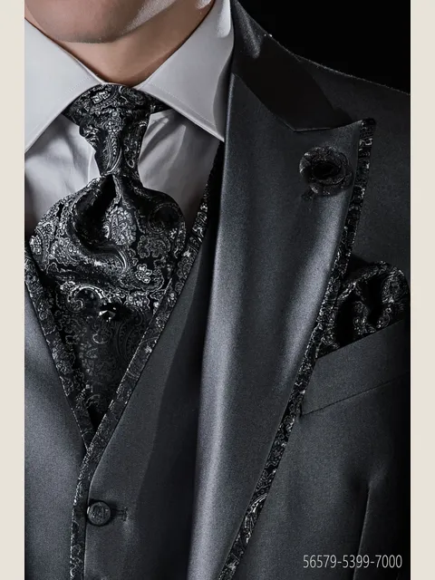 Cravat and handkerchief in dark grey damask