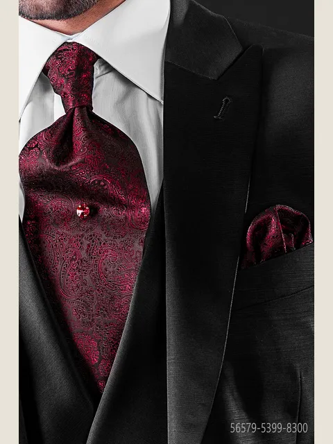 Self-tie Cravat and handkerchief in red damask