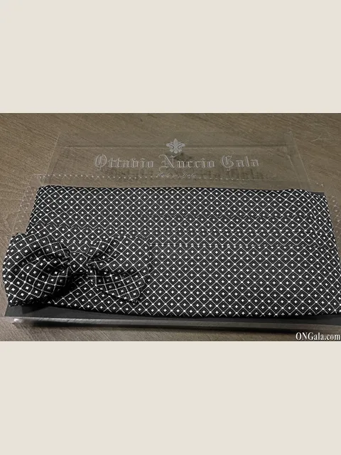 Cummerbund and Bow tie in black and white silk