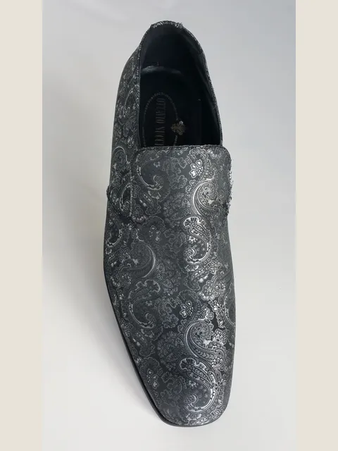 Slipper in grey damask fabric