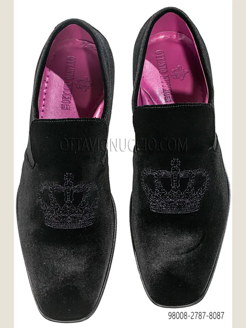 Slipper in black velvet with black-purple crown embroidery