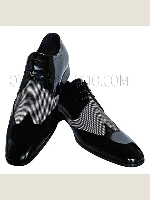 Two-tone lace-up shoe in black-houndstooth