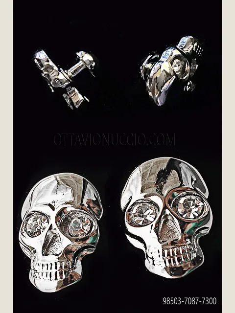 Nickel cufflinks in skull shape