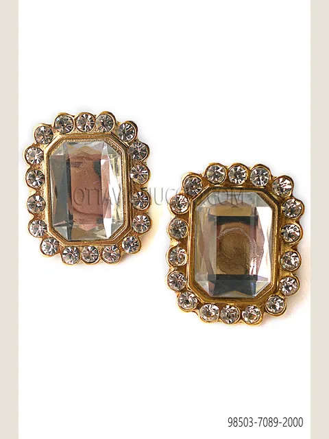 Rectangular gold-plated cufflinks with crystal stone