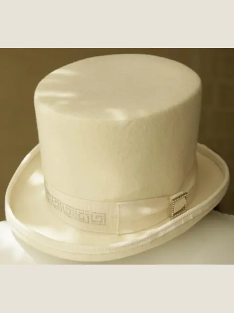 Top hat in white felt with rhinestones on grosgrain