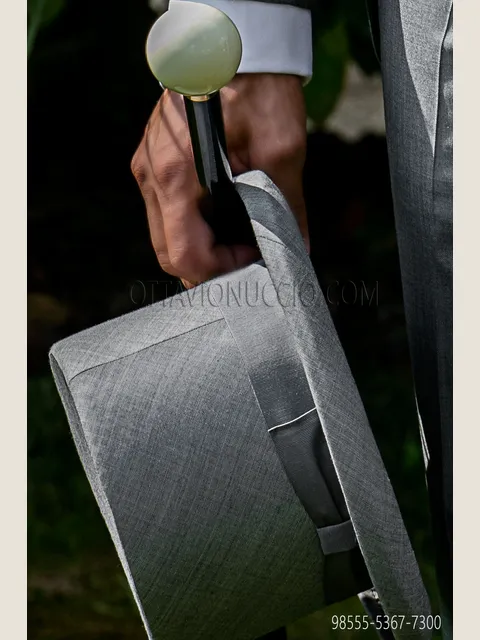 Top hat in light grey wool silk