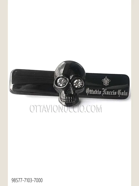 Skull tie clip in gunmetal grey