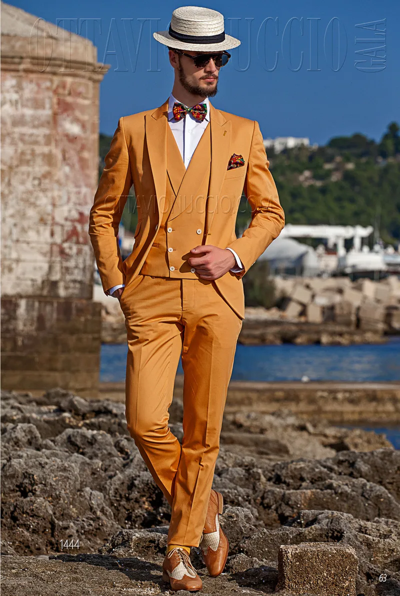 Costume pour homme en coton orange avec gilet croisé assorti 1