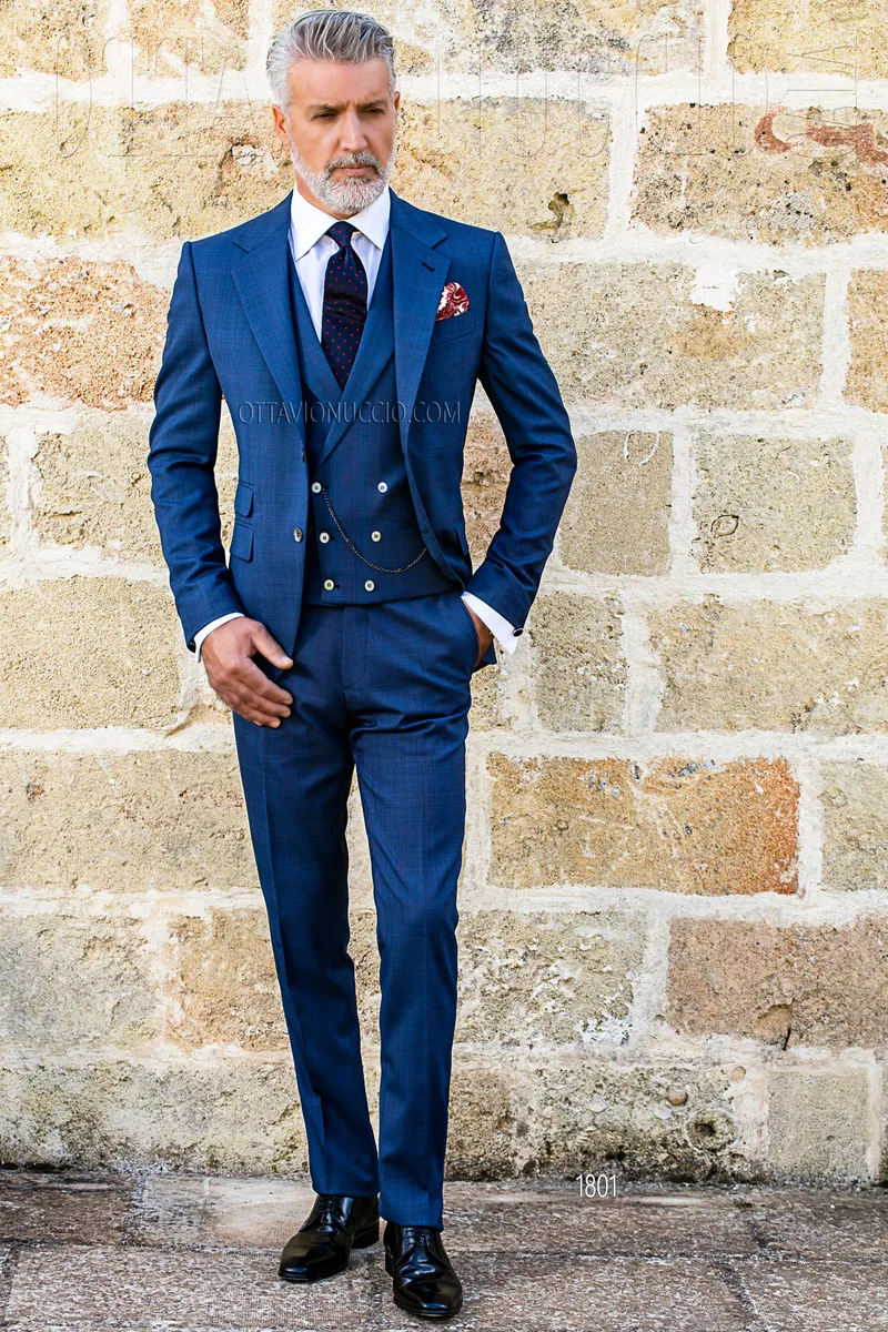 Dreiteiliger blauer Hochzeitsanzug mit Glencheck 1