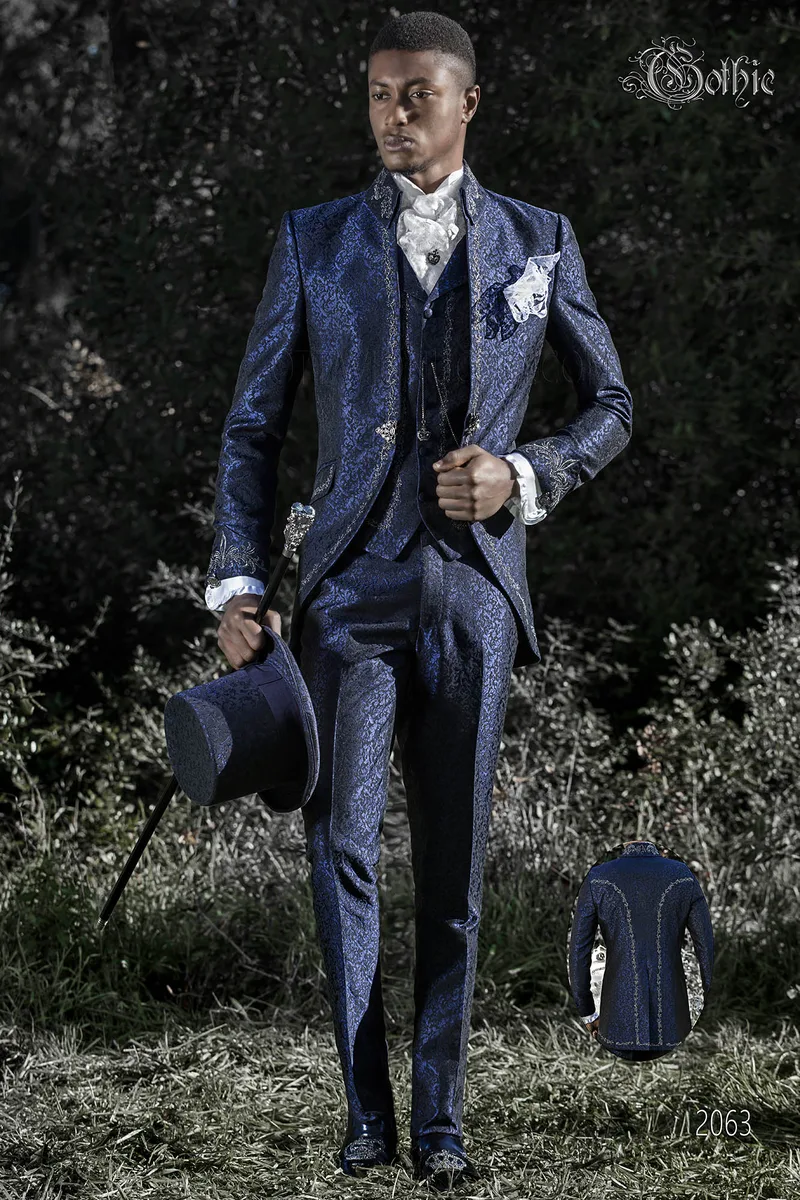Traje de novio estilo barroco gótico azul bordado plata 1