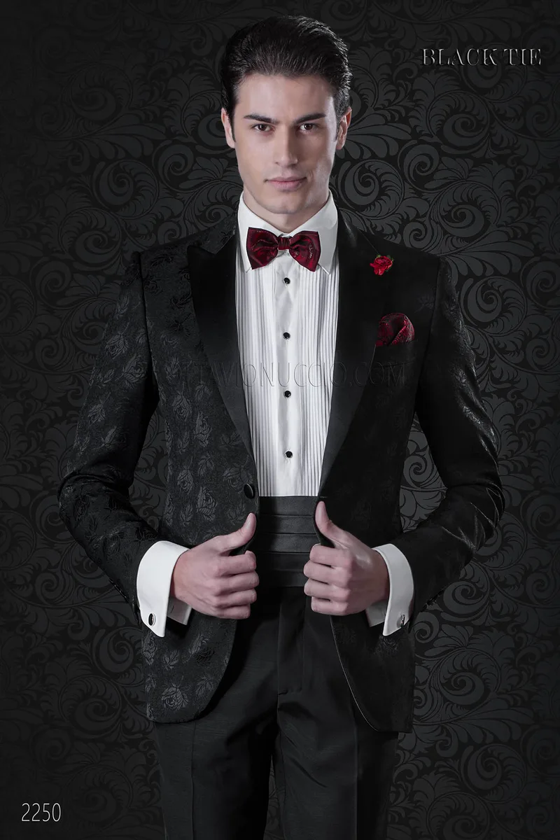 Groom damask tuxedo jacket in black wool and silk 1