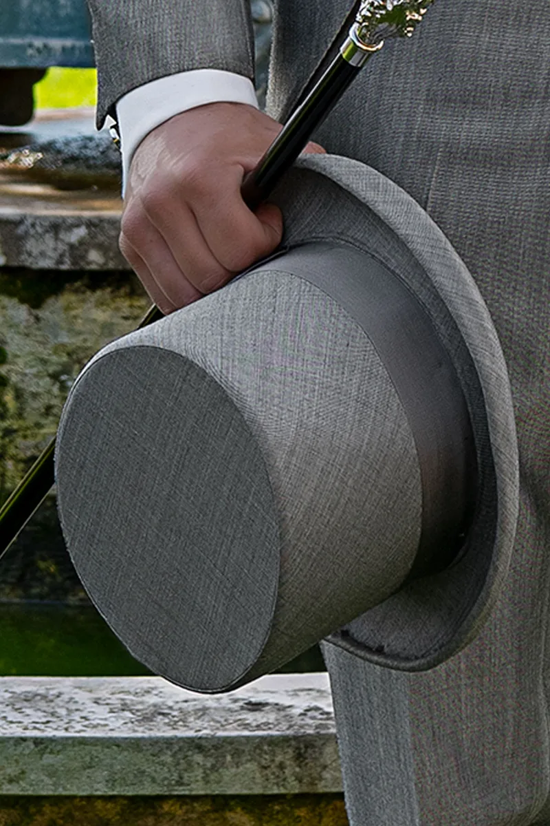 Grey English-style wedding morning suit, silk tartan waistcoat 3