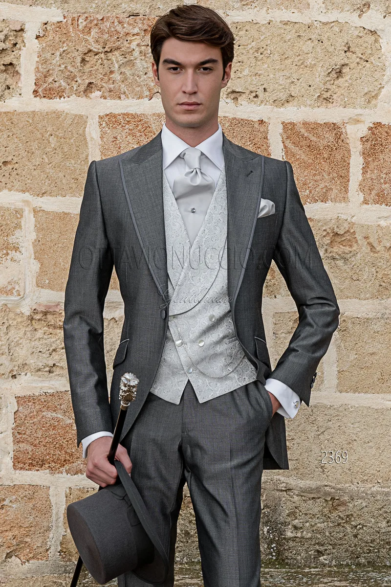 Traje de novio demi-chaqué moderno gris 1