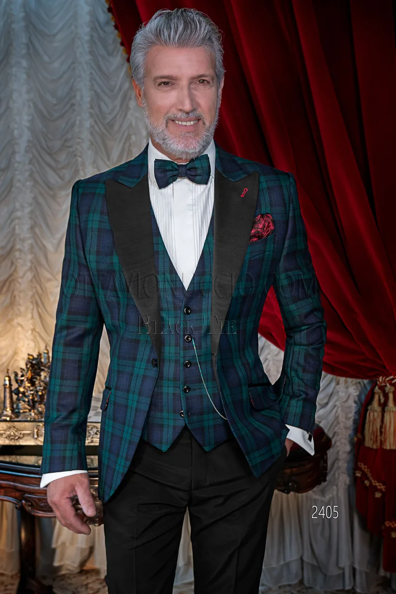 Herren-Smoking in blau-grünem Tartan mit Spitzrevers aus schwarzem Satin 1
