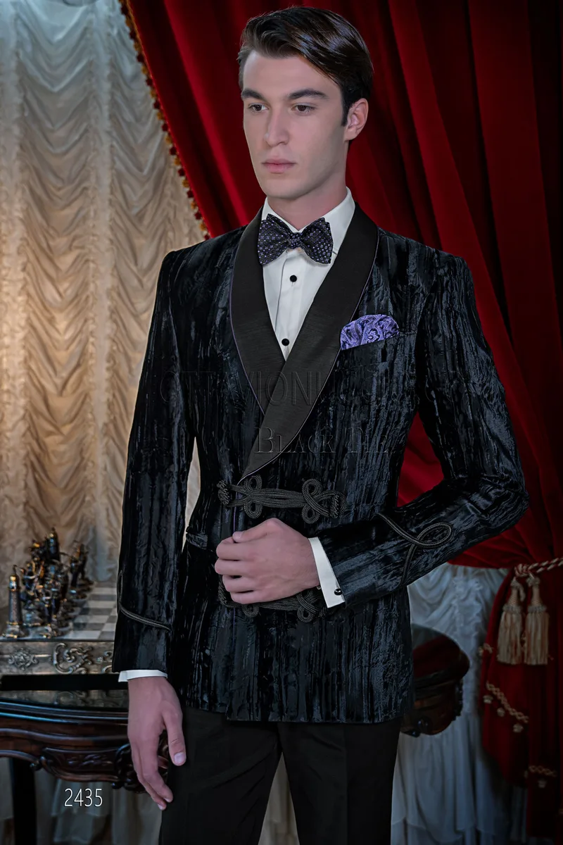 Men's double-breasted shawl lapel tuxedo in black crushed velvet 1