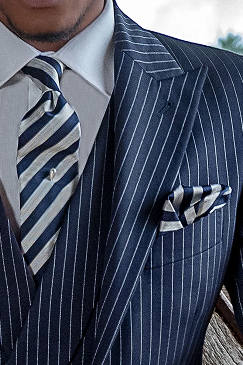 Cravatta e Fazzoletto in seta con righe blu e grigio