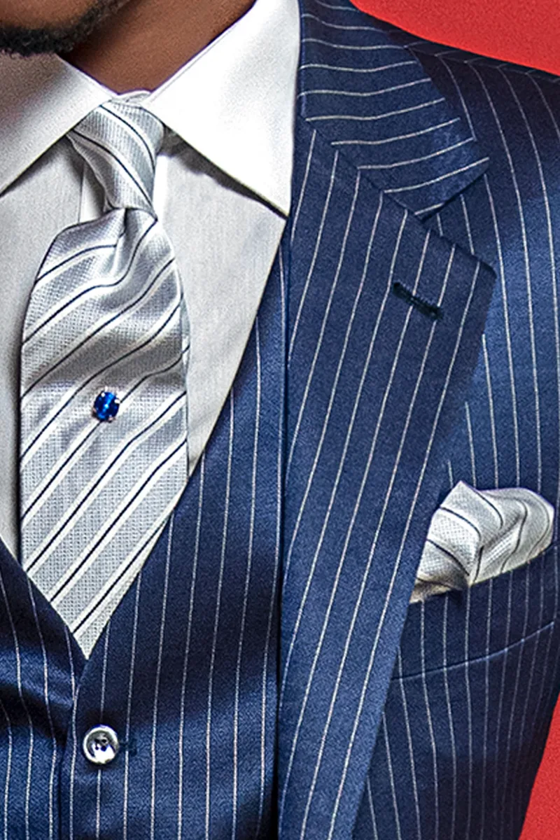 Cravatta e fazzoletto seta jacquard righe royal su fondo bianco