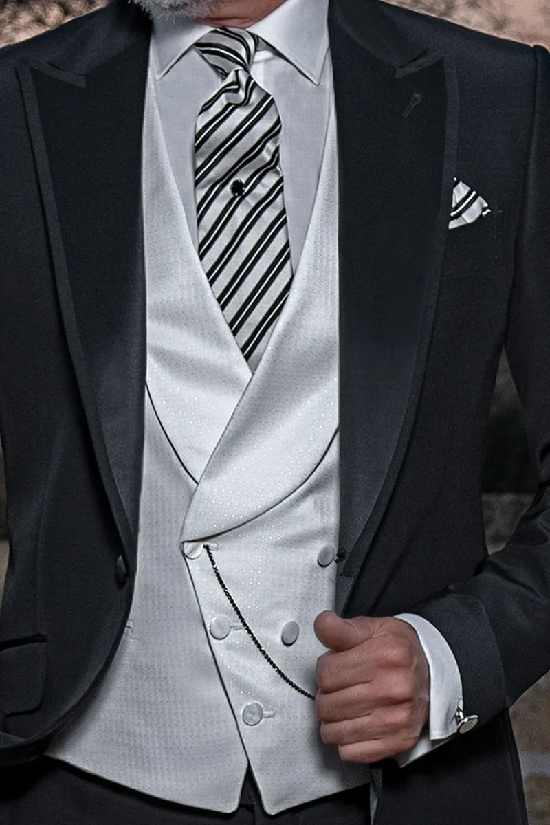 Gilet asimmetrico doppiopetto sciallato micro disegni bianco